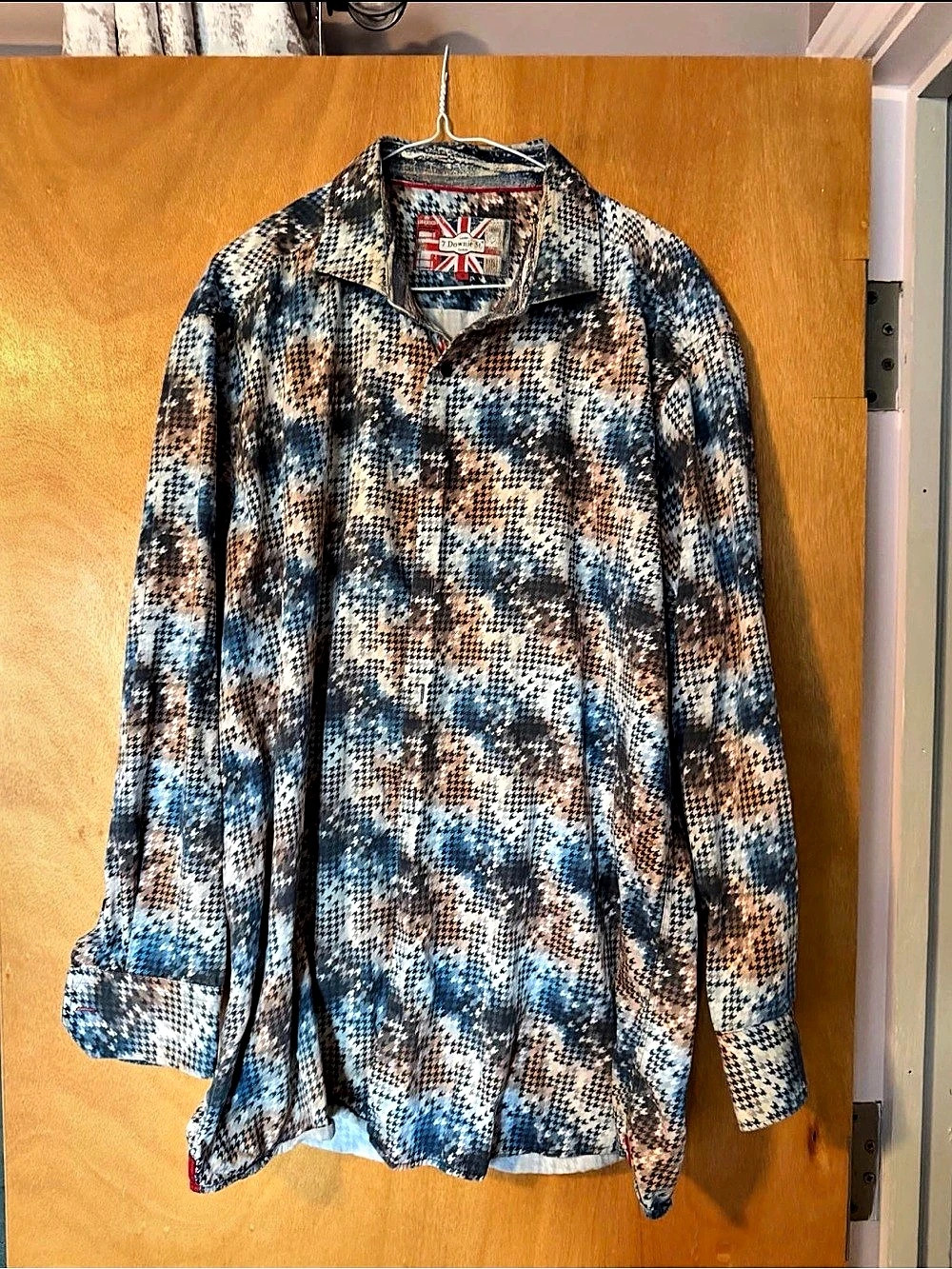 7 Downie St. Couture Multicolor Houndstooth Button-Up Shirt – Size 8